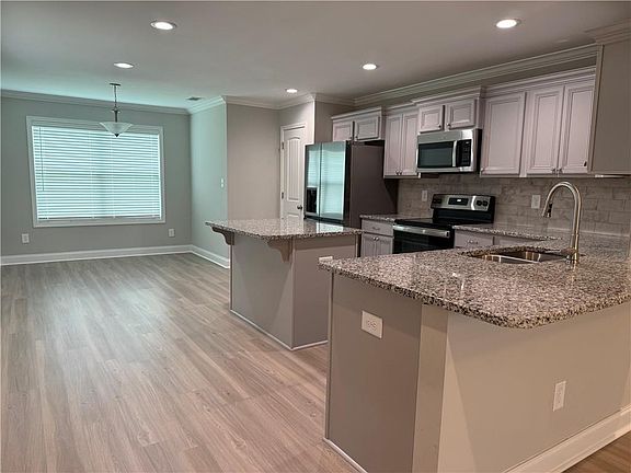 4th image of 231 Creek Ridge Dr