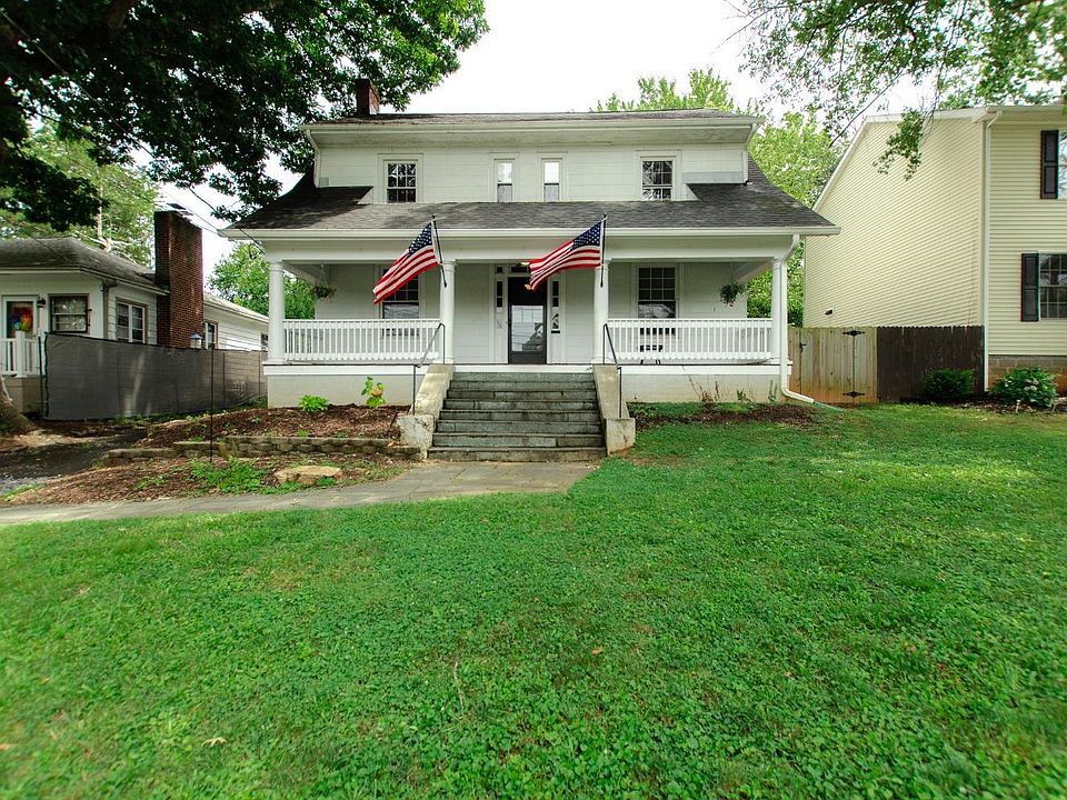 1st image of 4510 Hilltop Dr
