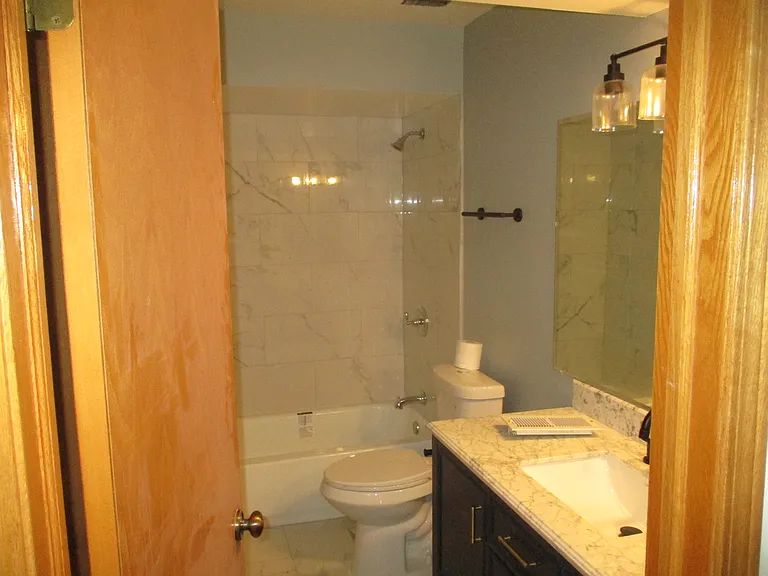 9756 Cambridge Cir — Photo 10