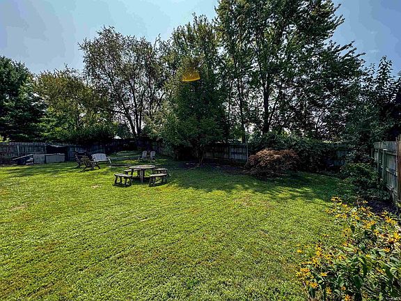 4th image of 729 Turkey Run Ct