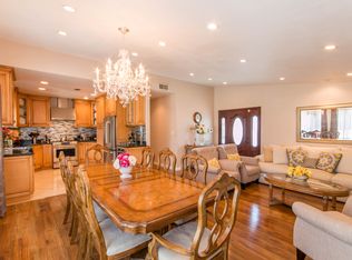 19539 Arminta St, Reseda, CA 91335