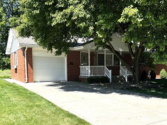 4th image of 976 Highland Ave