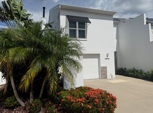 2945 W Knights Ave, Tampa, FL 33611
