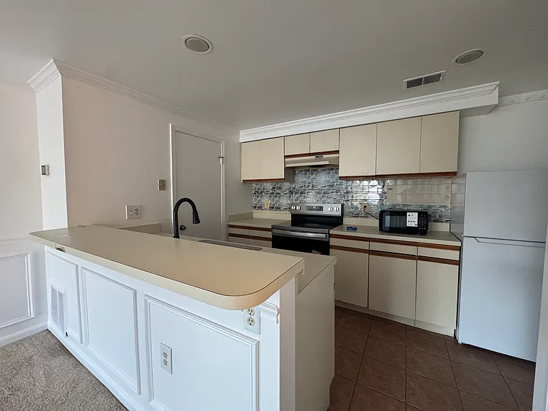 4351 Pembrook Village Dr #41 — Photo 16