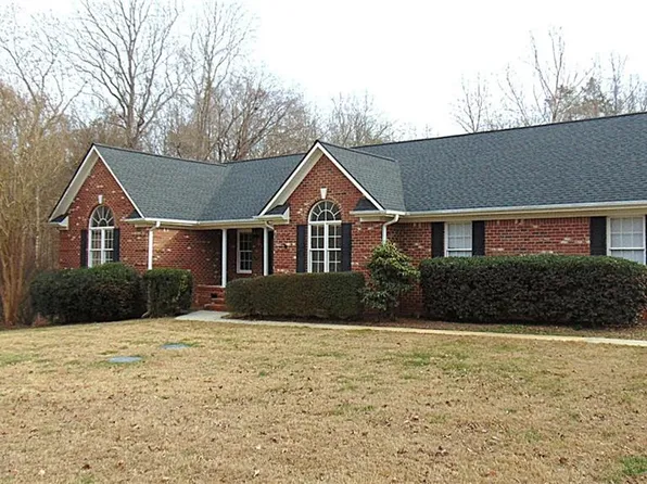 2457 Millbrook Dr, Haw River, NC 27258