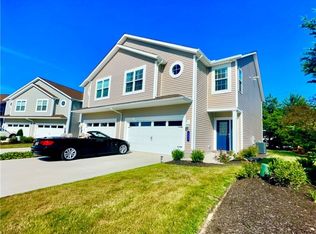 133 Larimar Dr UNIT 133, Willowick, OH 44095