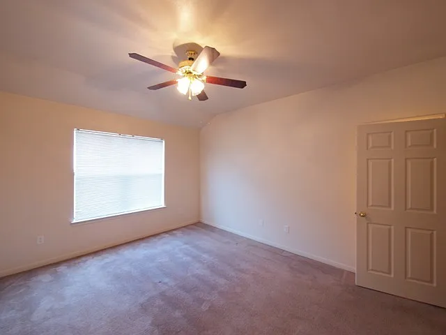 1509 Nicholas Cir — Photo 15