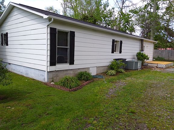 2nd image of 204 Tayes Ave