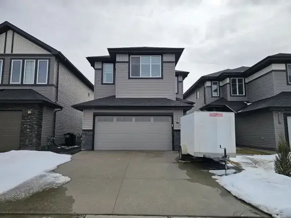 20447 99th Ave NW #1A, Edmonton, AB T5T 7L5