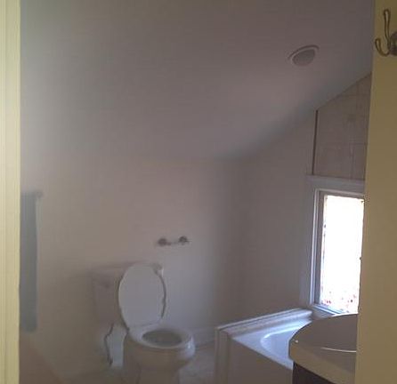3rd image of 926 Bourbon St #4A