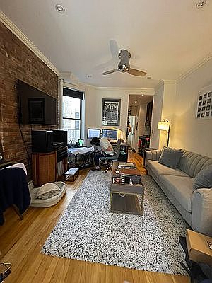 4th image of 211 Mott St #20