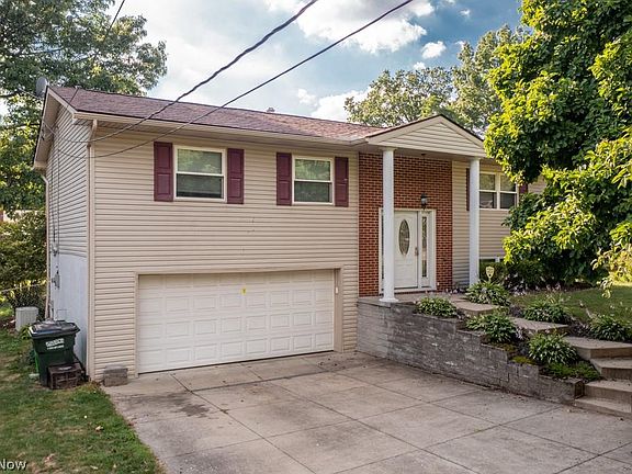 2nd image of 548 Narragansett Dr