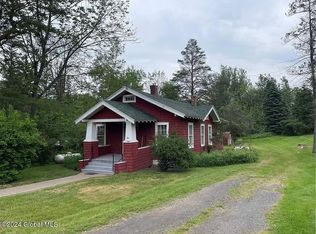 2 Beaver St, Stamford, NY 12167