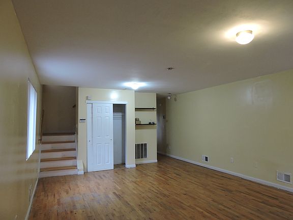 Main Livingroom