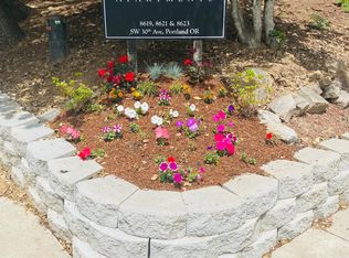 8621 SW 30th Ave #107, Portland, OR 97219