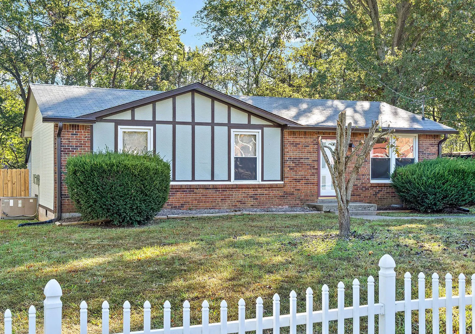 Updated Three Bedroom! — Photo 2