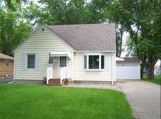 332 McKinley Ave, North Mankato, MN 56003