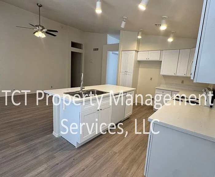 6464 E Russell St — Photo 5