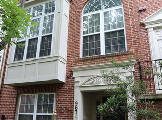 9671 Athens Pl, Gaithersburg, MD 20878