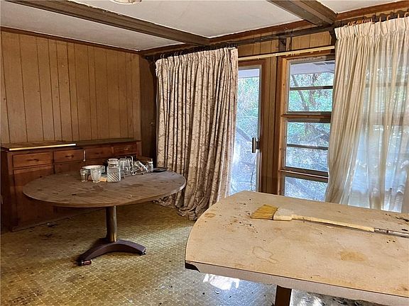 3rd image of 2467 Gum Creek Rd