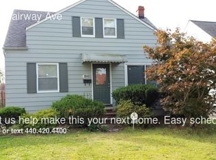 19400 Fairway Ave, Maple Heights, OH 44137