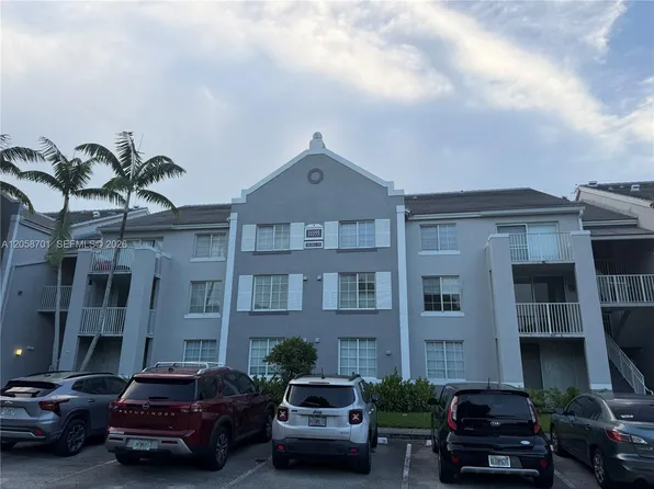 11155 SW 5th Pl, Hollywood, FL