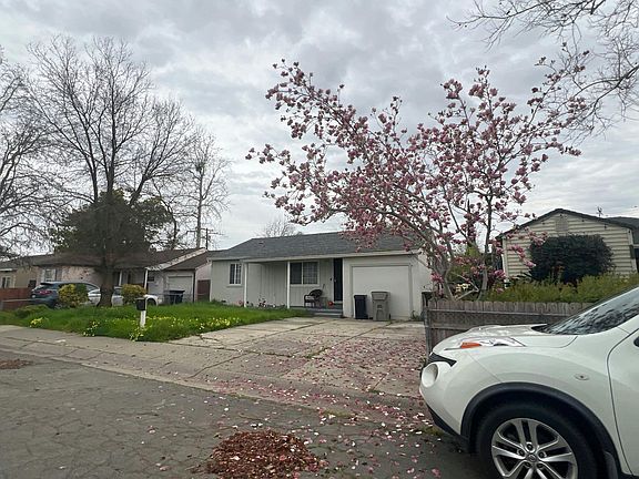 2nd image of 1444 Coolbrith St