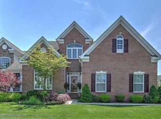 2 Laysbeth Ct, Old Bridge, NJ 08857