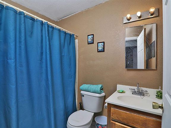 4th image of 157 E Los Cerros St