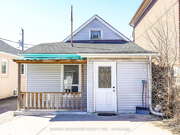 47 Greendale Ave #LOWER — Photo 12