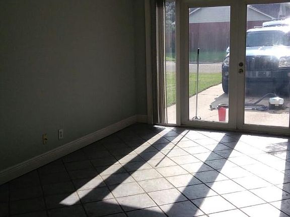 5th image of 13082 Trailwood Dr