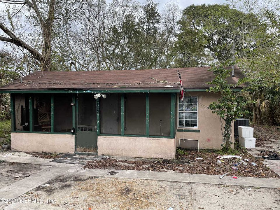 1st image of 420 Aiken St