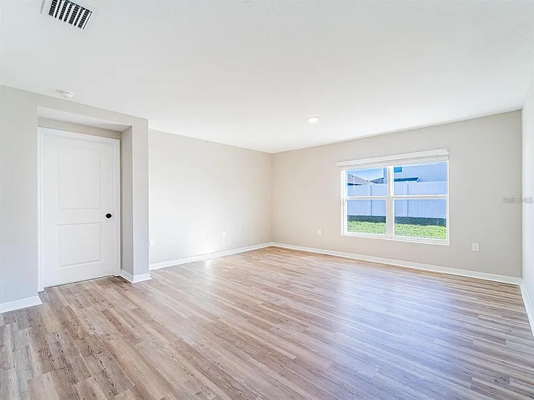 13748 Wineberry Dr — Photo 18