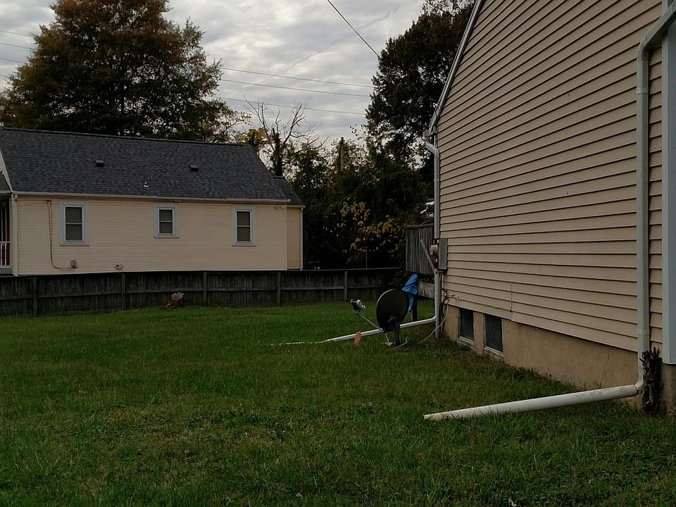 2nd image of 3520 Century Ave