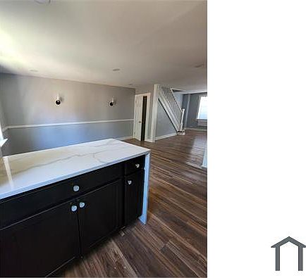 2nd image of 5417 Jonquil Ave
