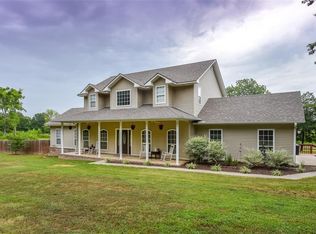 106437 S 4670th Rd, Sallisaw, OK 74955