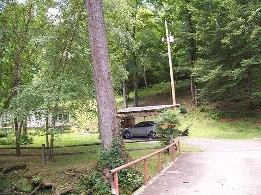 2nd image of 8021 Maynardville Pike