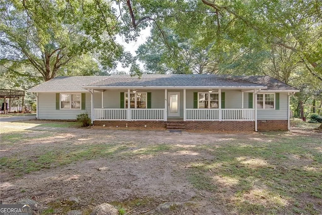 60 Knights Cir photo 1