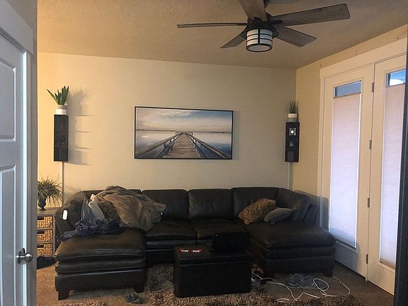 2nd floor family room