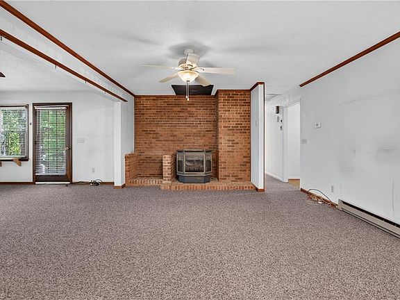5th image of 1484 Walker Rd