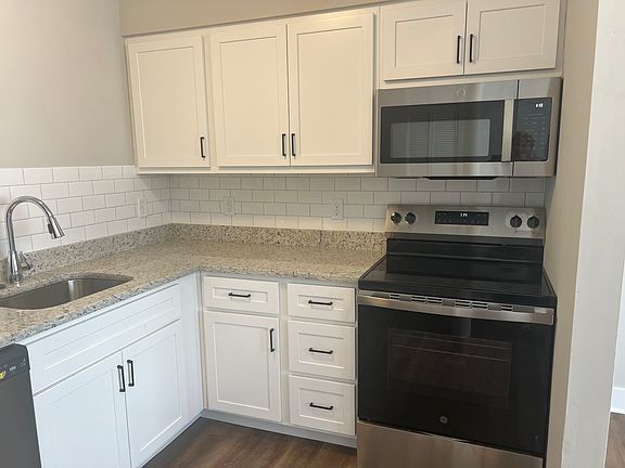 2nd image of 7161 Lyndover Pl #E