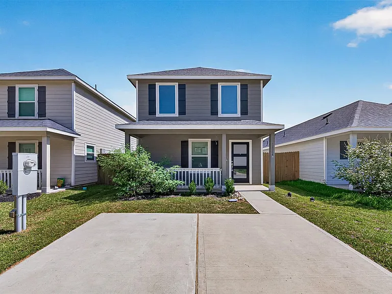 16364 Jasmine Marie Pl — Photo 2