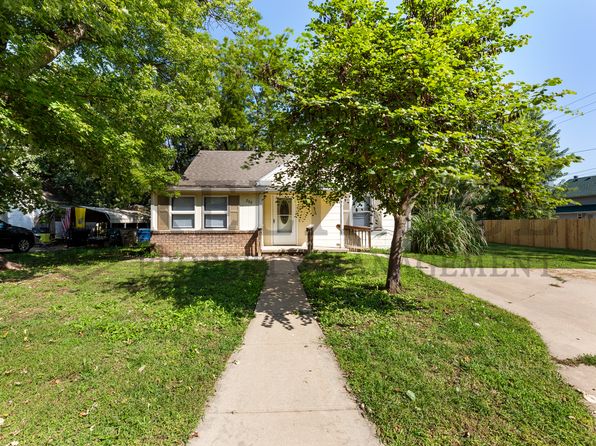 208 W 5th St