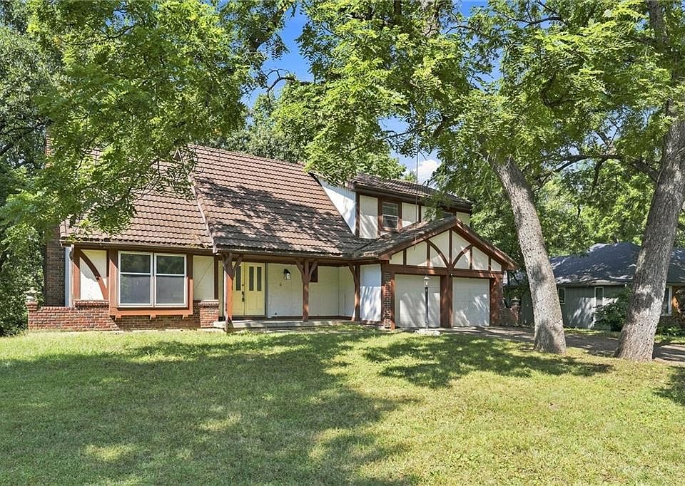1st image of 3706 W Colony Sq