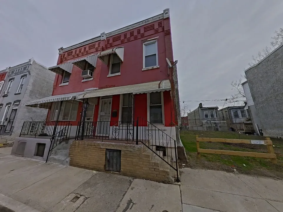 2255 N Cleveland St