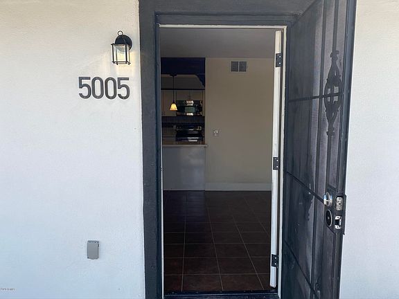 3rd image of 5005 S 36th Ave