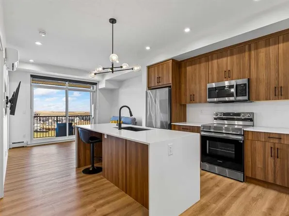 50 Sage Hill Way NW #404, Calgary, AB T3R 0H5