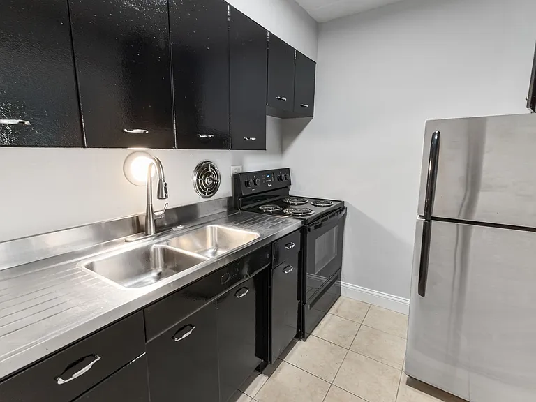 6012 N Kenmore Ave — Photo 38