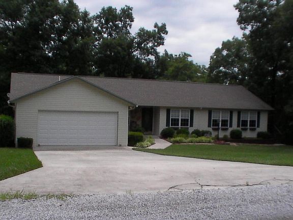 2nd image of 4082 Lone Wolf Cir