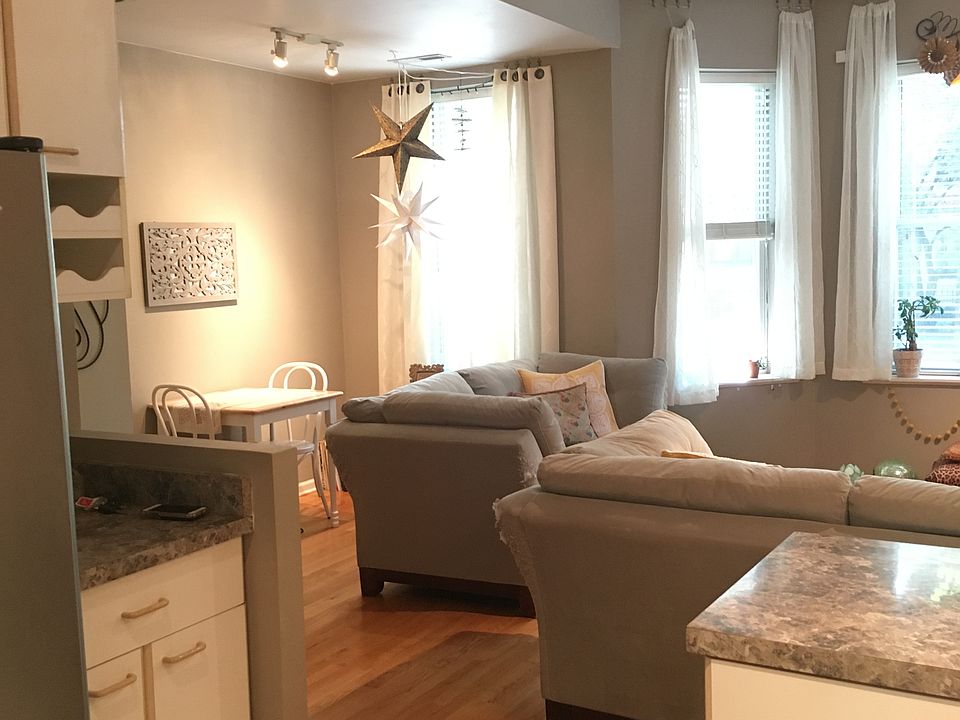 1st image of 2839 N Burling St APT 1N